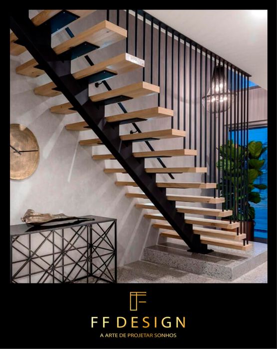 Escadas interiores e exteriores