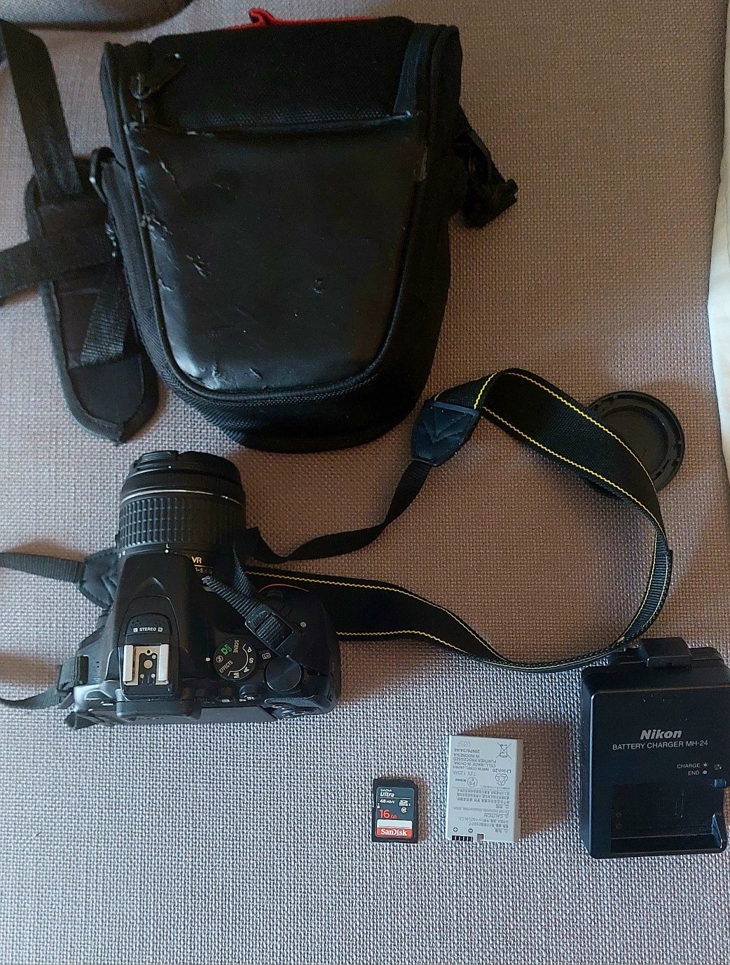Nikon D5600 (Digital camera)