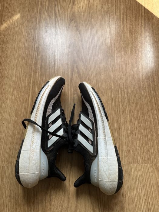 Adidas Ultraboost light 23 - tamanho 42