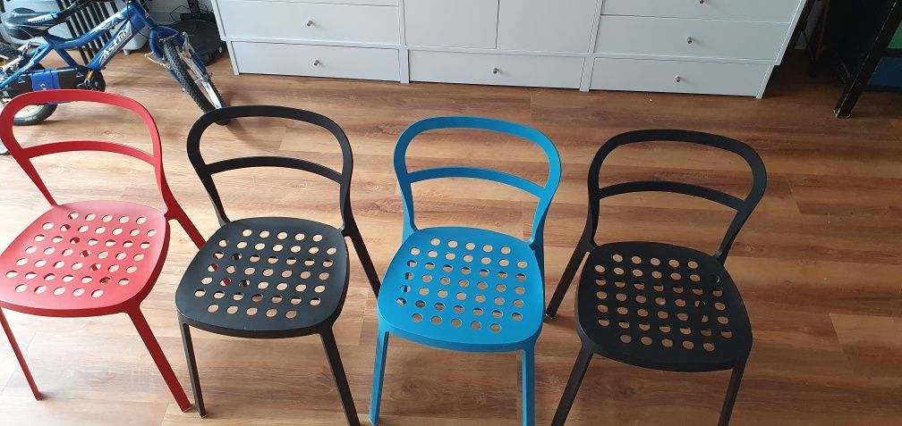 4 cadeiras metal em ótimo estado