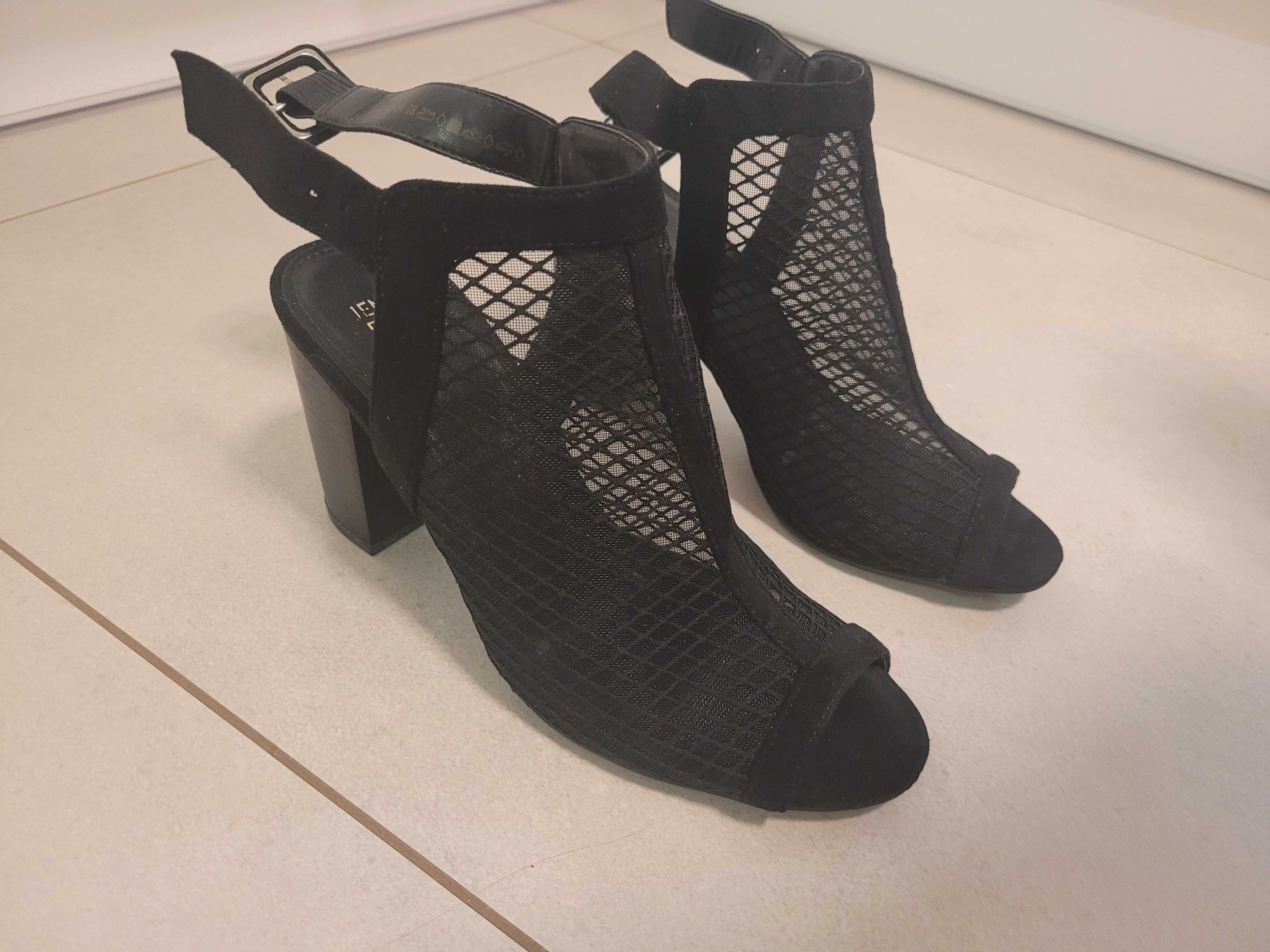 Buty Jenny Fairy, rozmiar 38, czarne, elaganckie, na grubym słupku