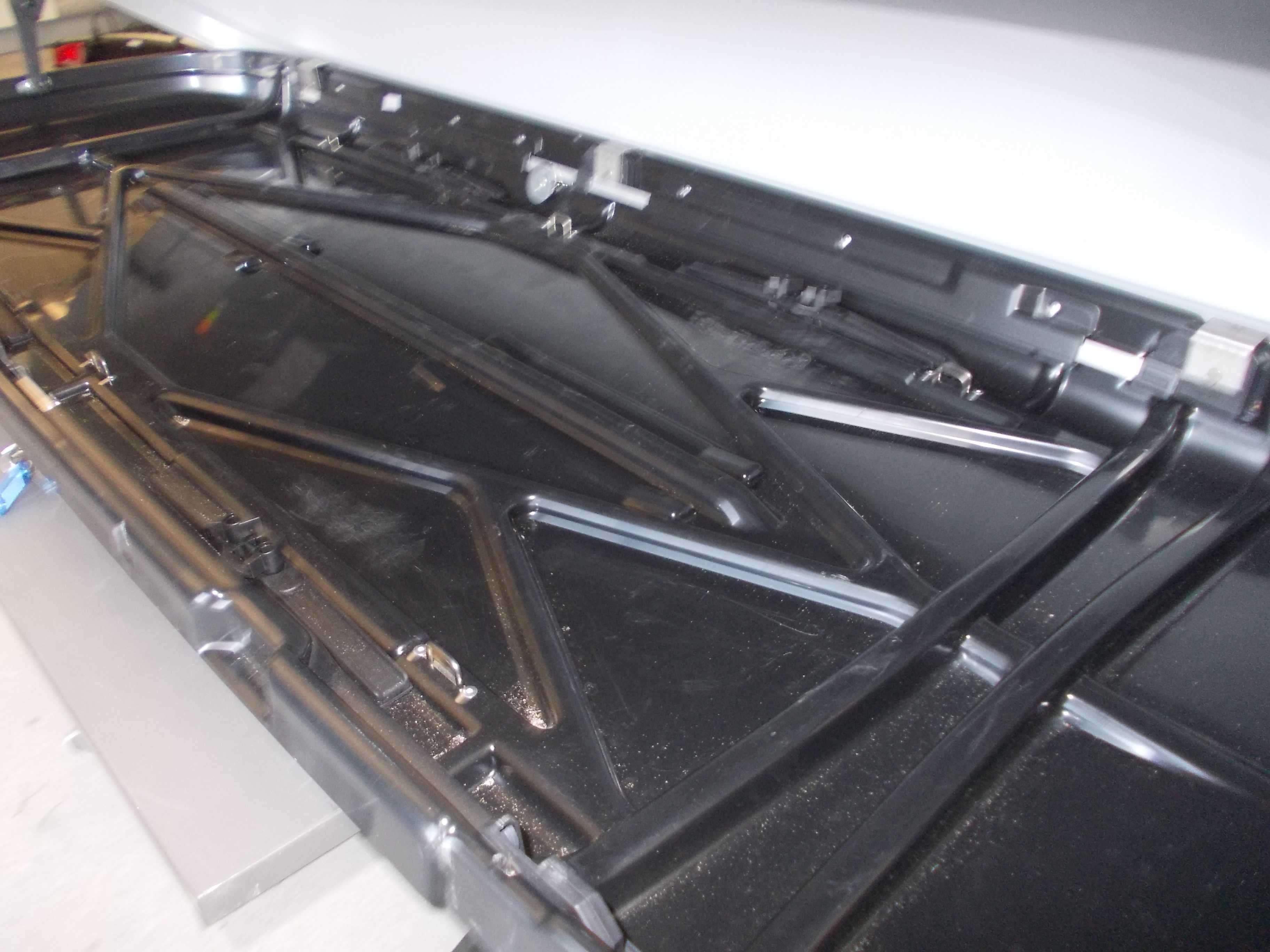 Box dachowy Mecedes 450l