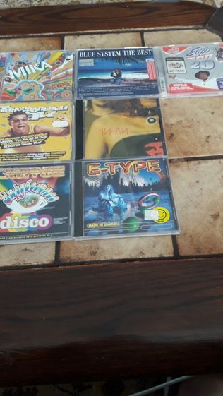 Музичні диски 90-х