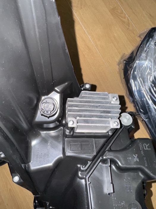 Toyota Highlander 2019-2023 р USA , передні фари хайлендер