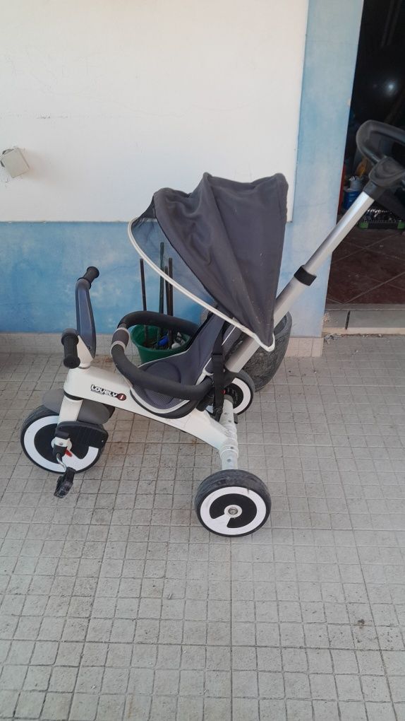 Triciclos para gémeos