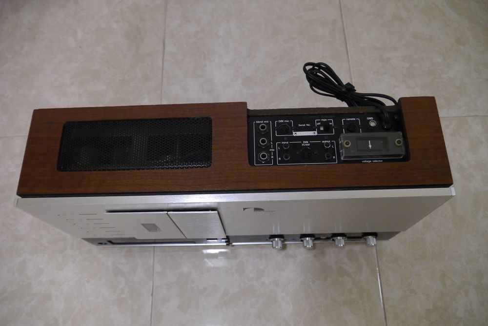Касетна дека Nakamichi 700 II