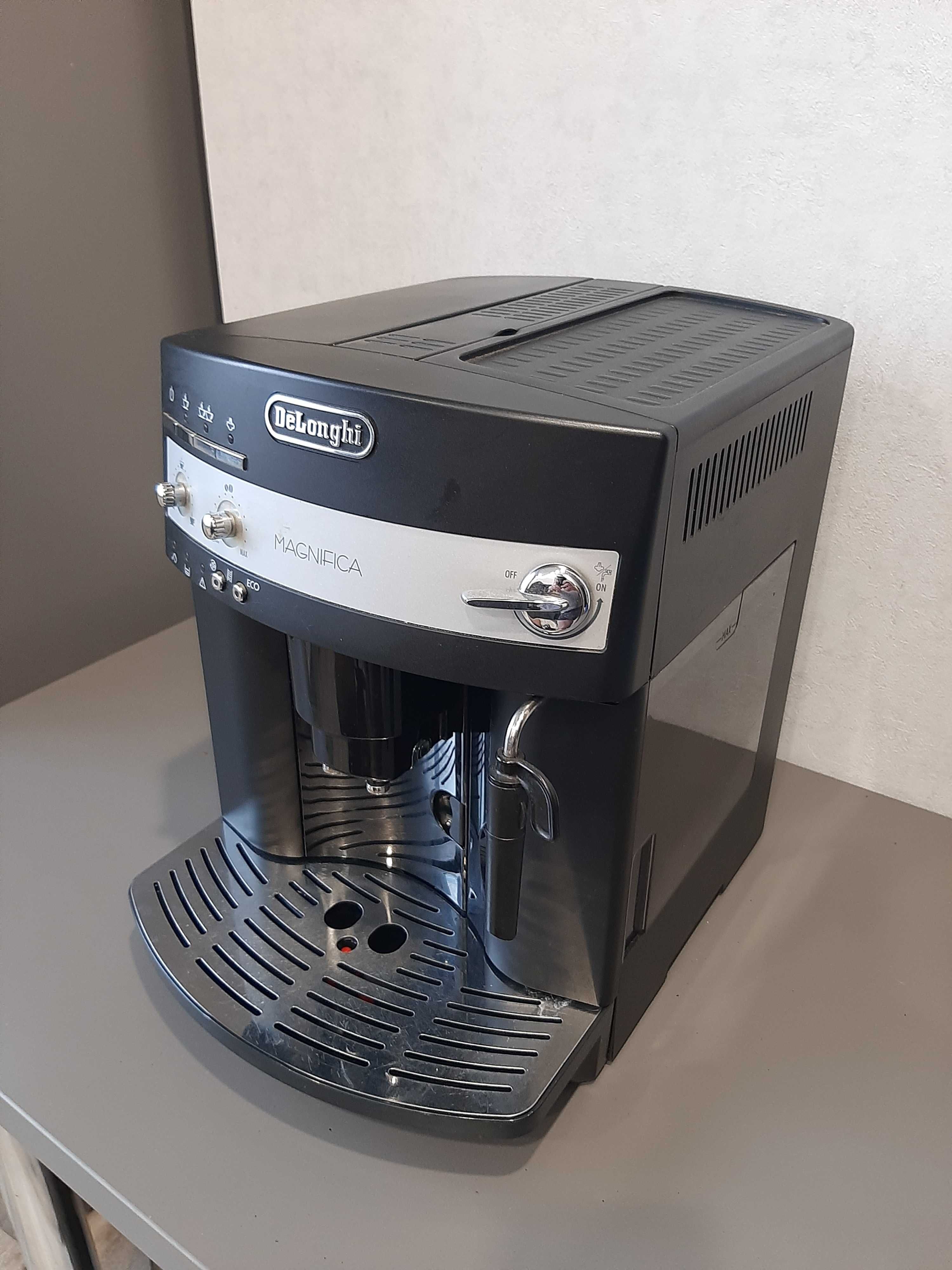 Продам кофеварку DeLonghi Magnifica