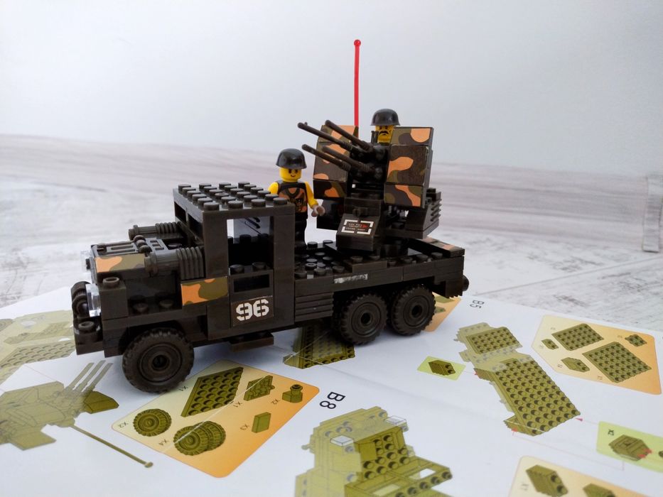 Конструктор типу "лего", Військова техніка