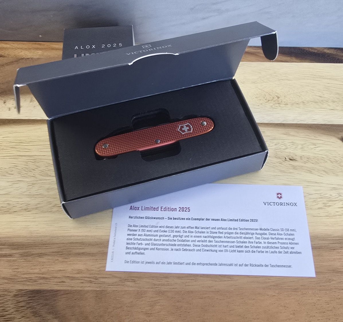 Szwajcarski scyzoryk Victorinox Pioneer X Alox Limited Edition 2025