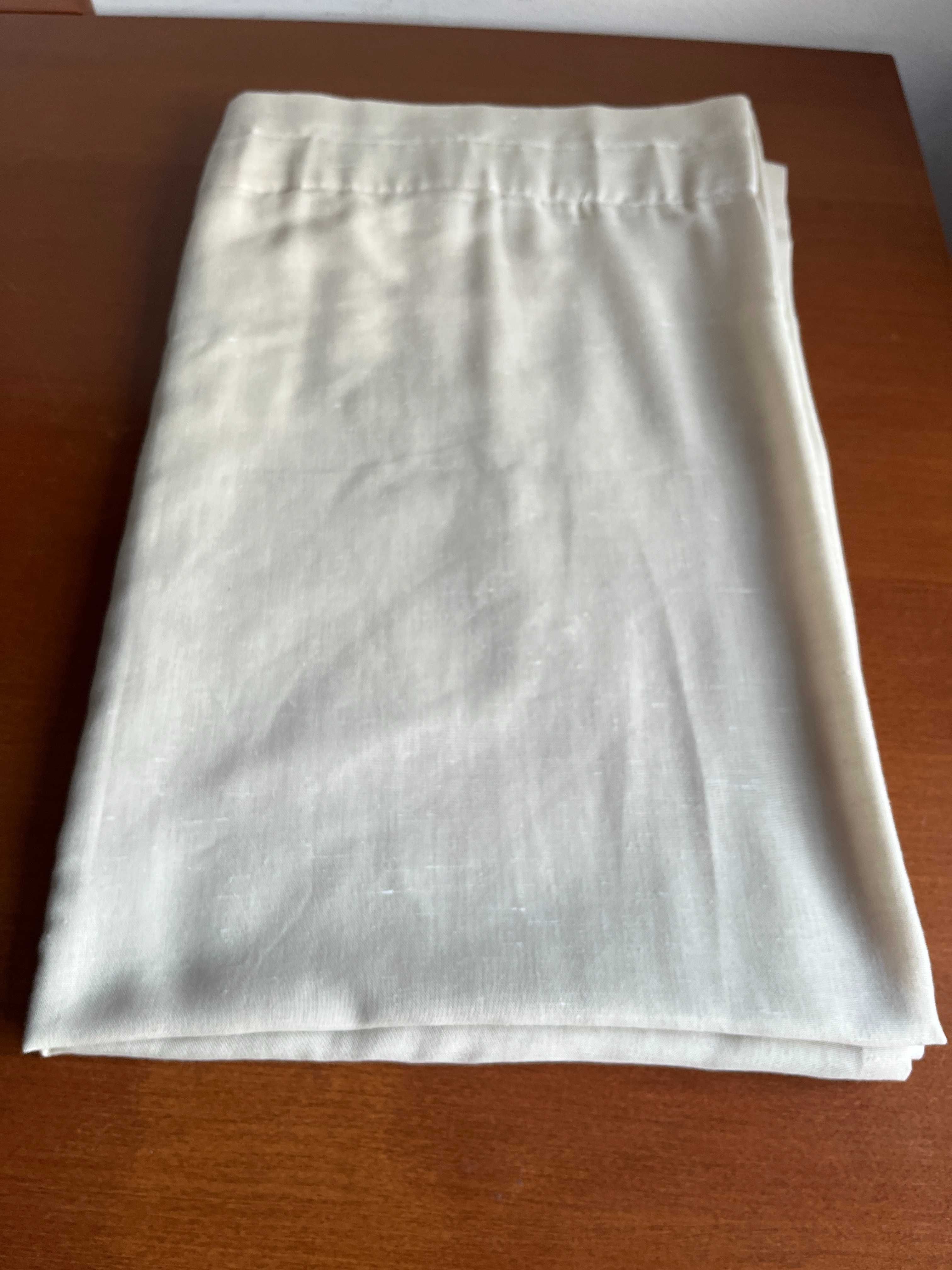 Cortinado de cor Creme