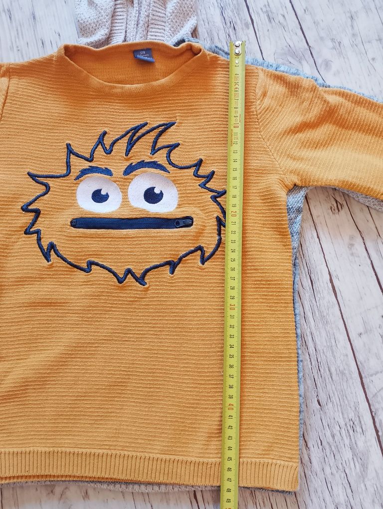 Zestaw 3 bawełnianych swetrów chłopięcych Zara, Next,Takko r. 122