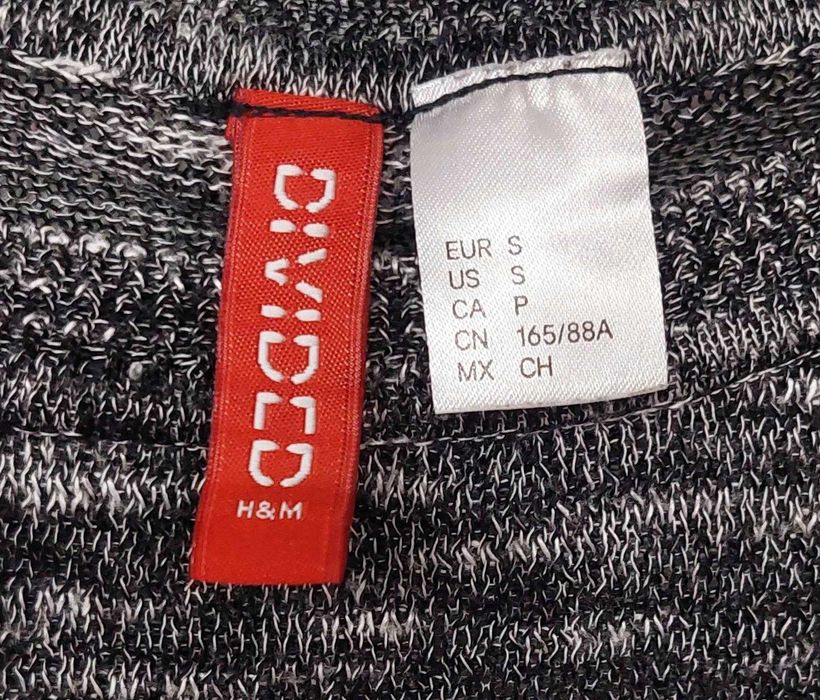 Grafitowa Bluzka Damska z Długimi Rękawami Marki Divided Rozmiar S