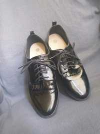 Eleganckie czarne buty