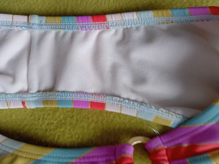 Купальник на зав"язках.