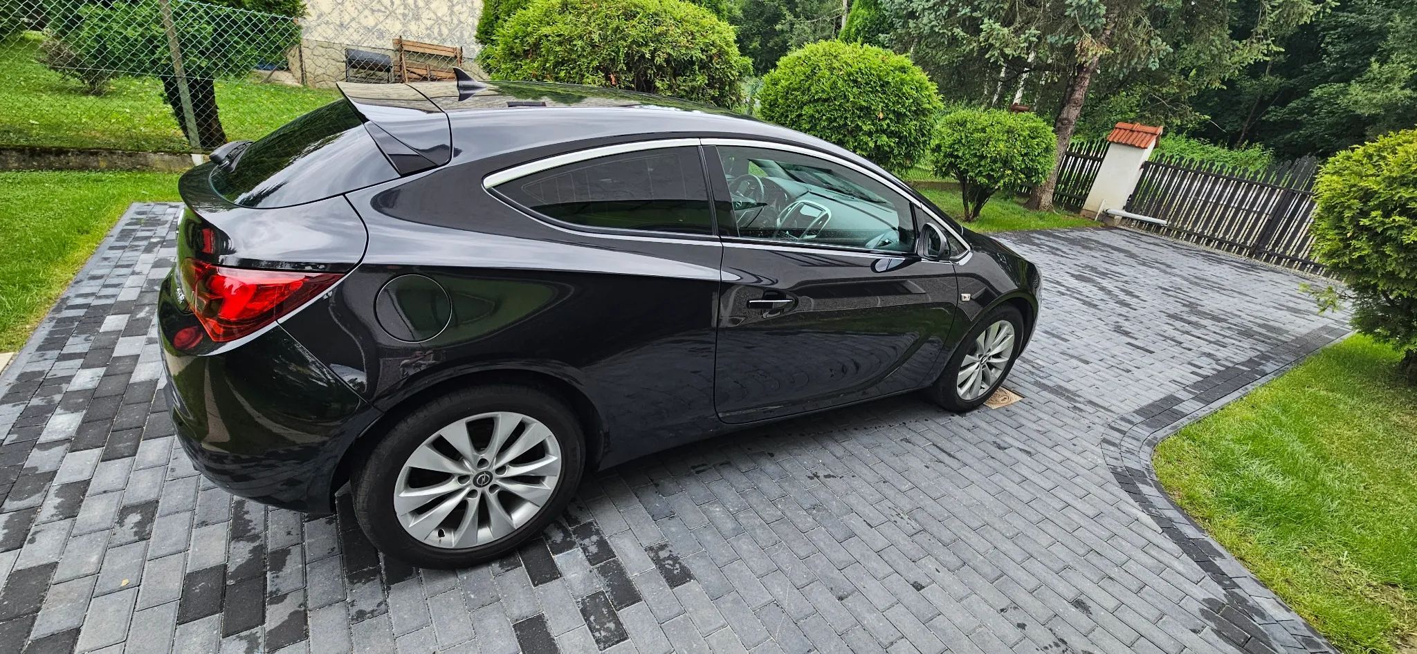 Opel Astra Opel Astra J GTC Sport 1.6 Turbo 180KM
