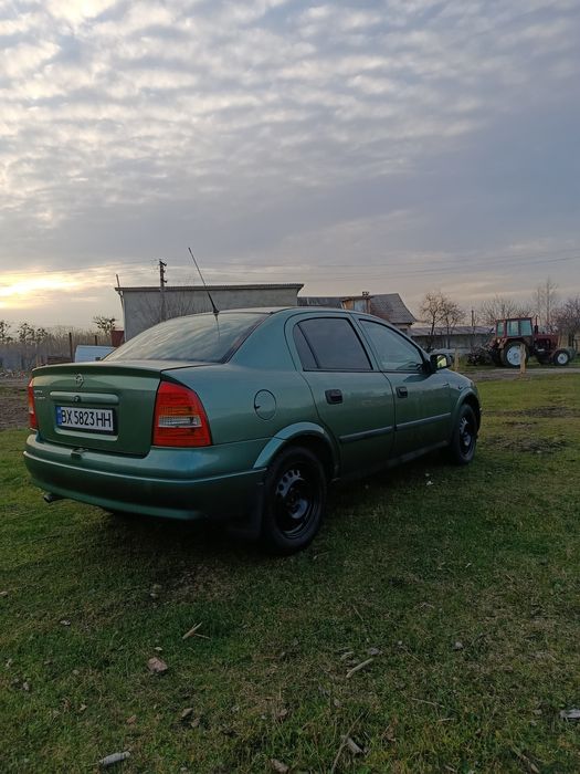 терміново Опель Астра 2008року