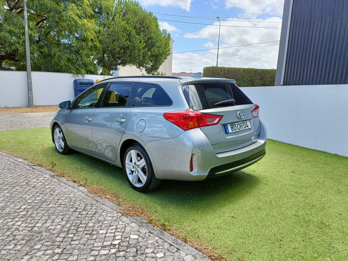 Toyota Auris 1.4 D4D NACIONAL 2014
