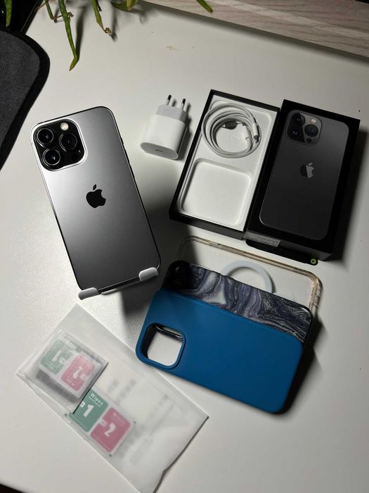 Smartfon Apple iPhone 13 Pro 6 GB / 128 GB 5G kolor szary ZESTAW