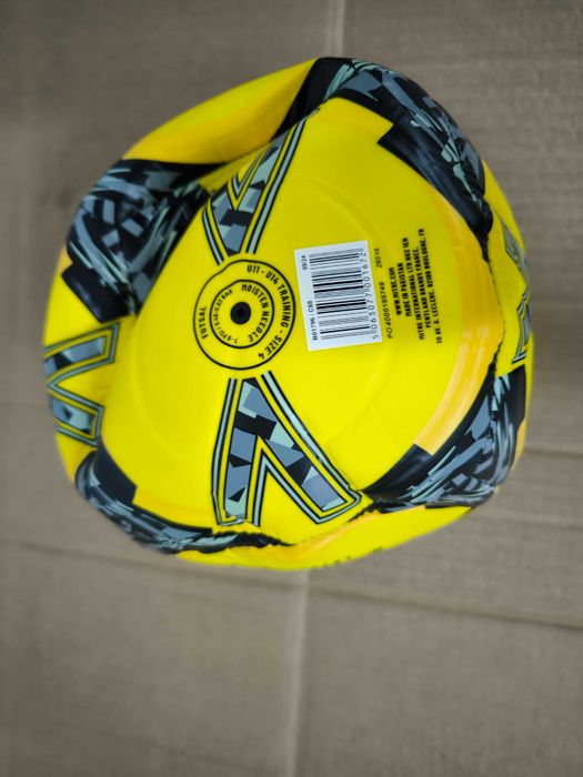 PIŁKA NOŻNA Mitre Impel Futsal rozm 4