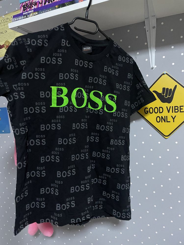 Koszulka meska marki boss