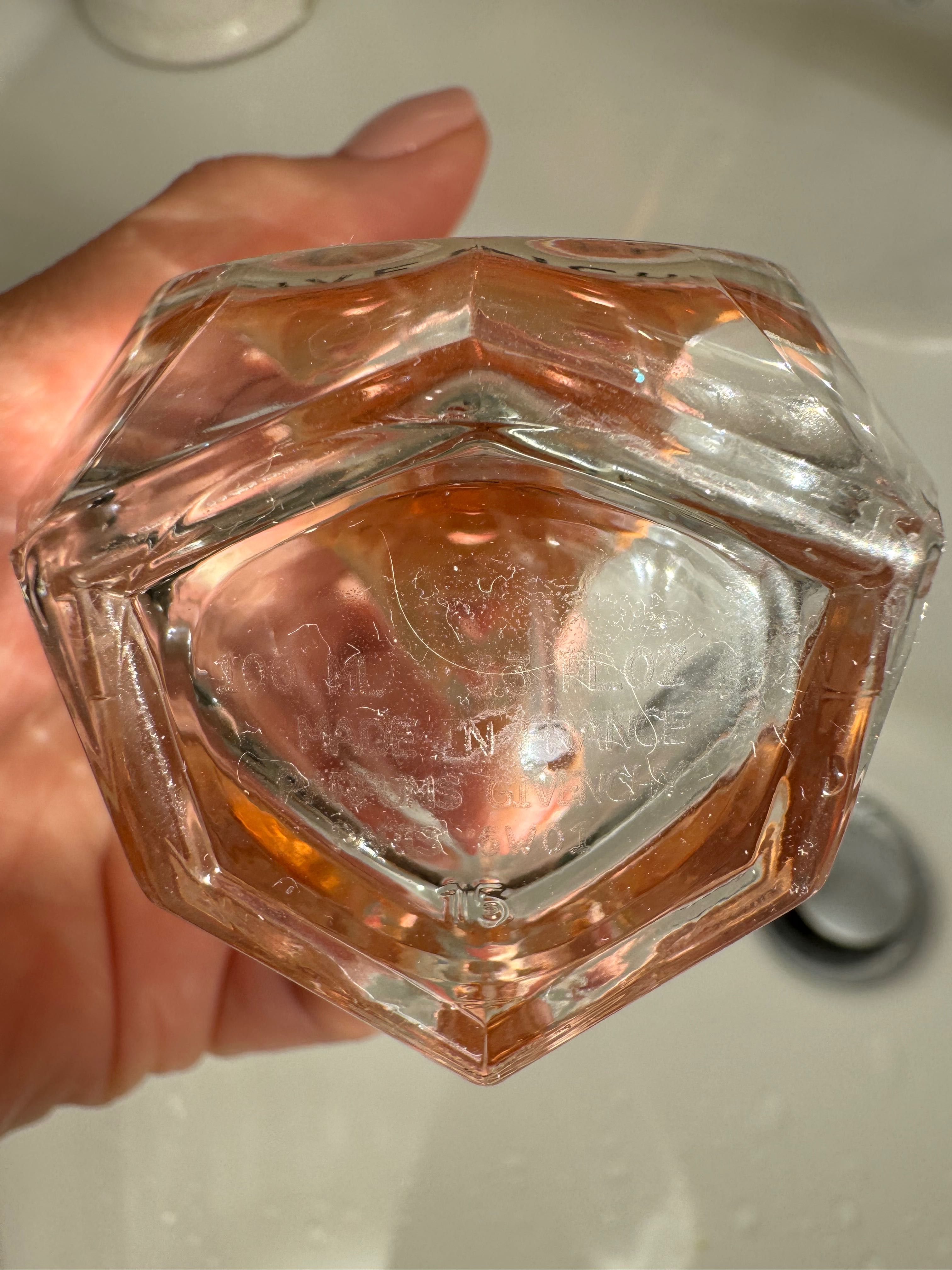 GIVENCHY
Ange ou Démon Le Secret
woda perfumowana dla kobiet