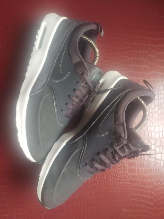 Кросовки женские Nike Air Max Thea 42р