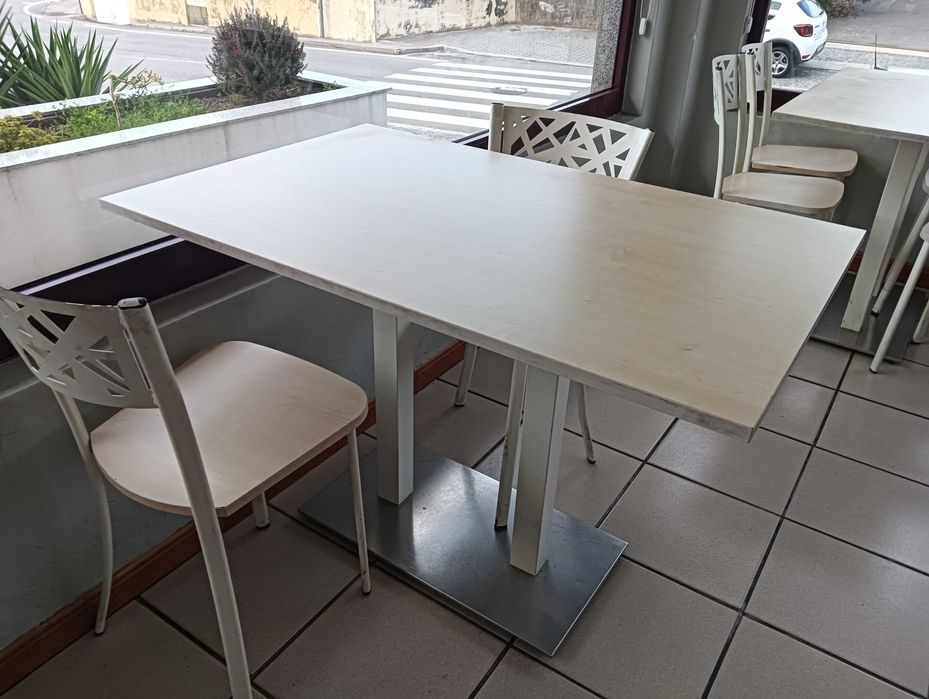 Mobiliário de café