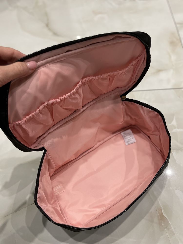 Косметичка Victoria's Secret Bra Travel Case для путшествий
