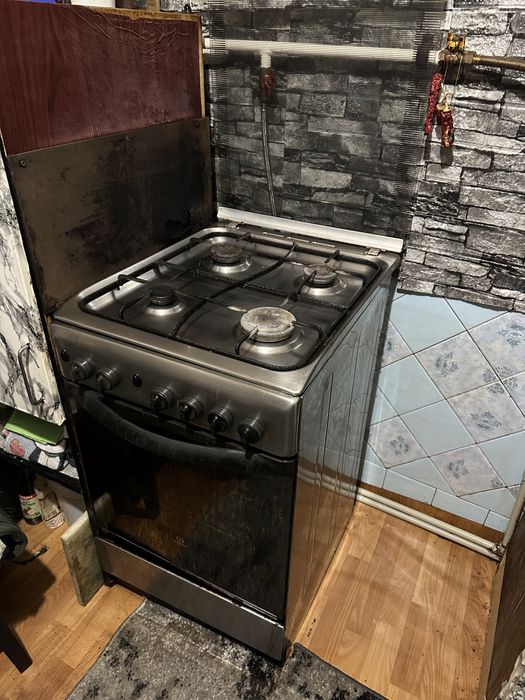 Газова плитка INDESIT нержавейка