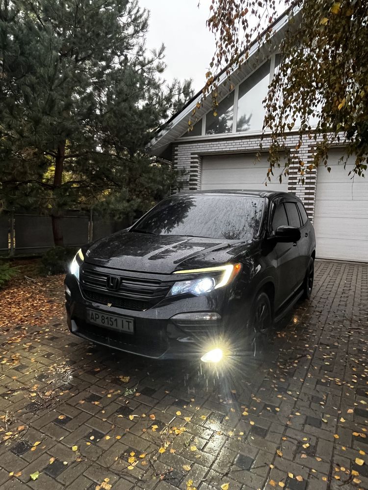 Honda Pilot 3 Black Edition