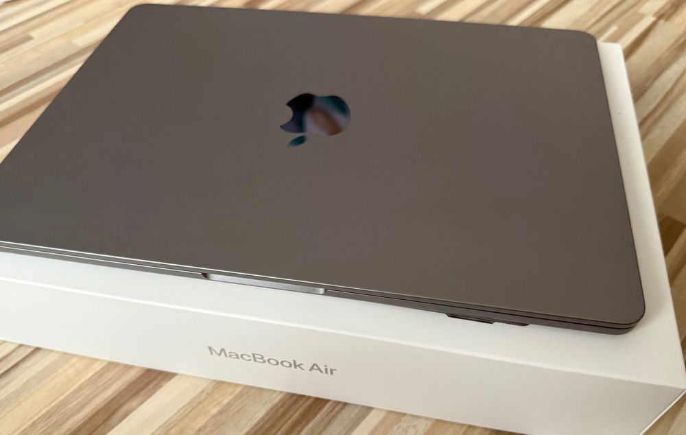 Apple Macbook Air M2 gwarancja 16GB Ram 256 SSD