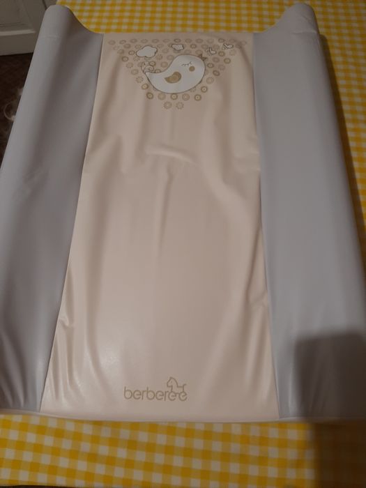 Новий пеленальний столик