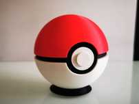 Pokémon Pokemon – Replica realista com compartimento de armazenament