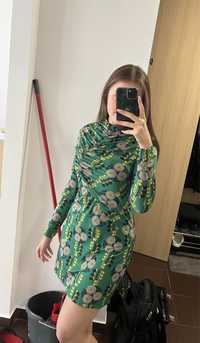 Zielona krótka sukienka z długim rękawem ściągacz kwiaty Zara M
