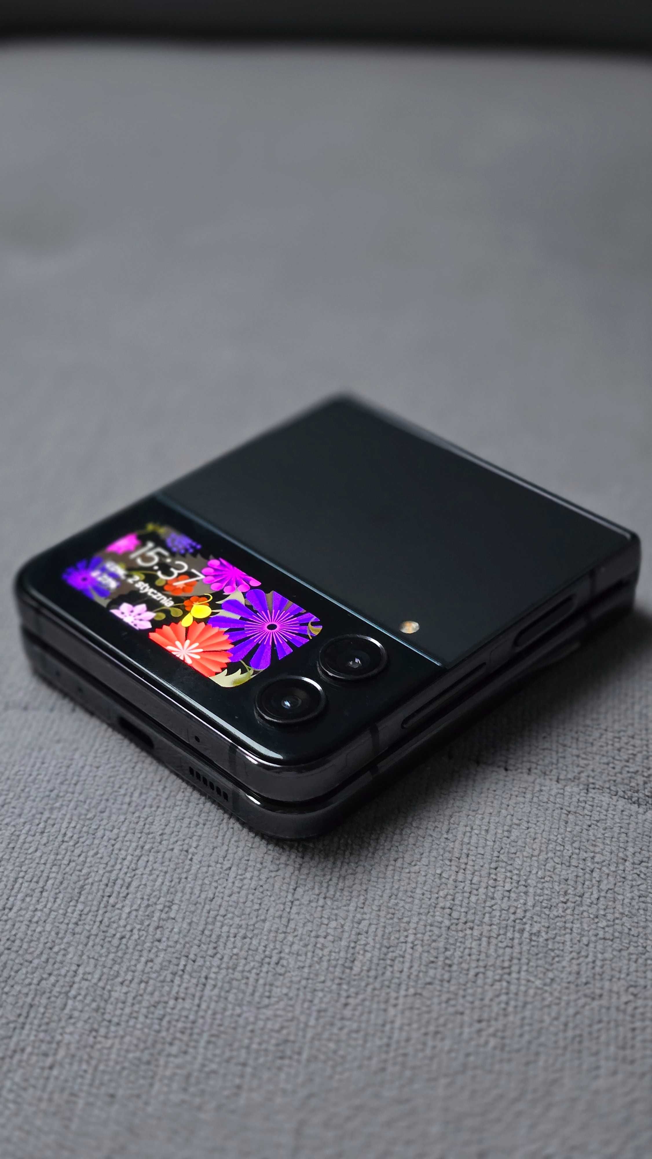 Samsung Z Flip 4 - jak nowy