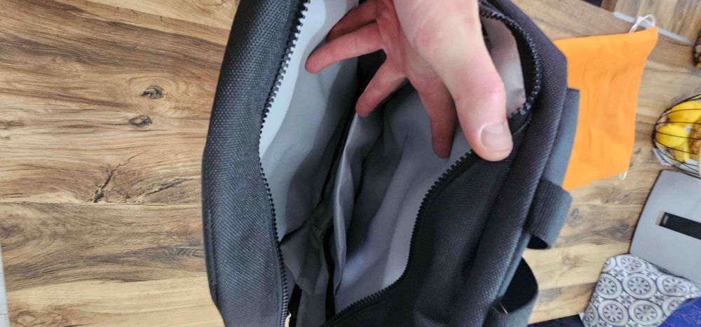 LACOSTE oryginalny plecak z dowodem zakupu. NOWY.