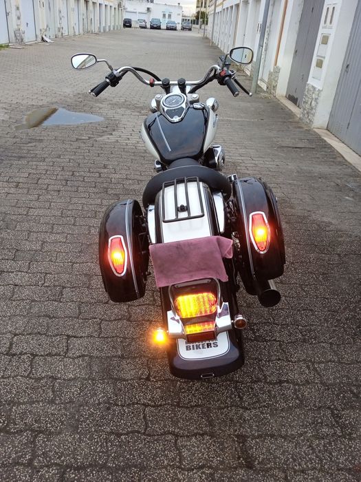Suzuki intruder VL 800