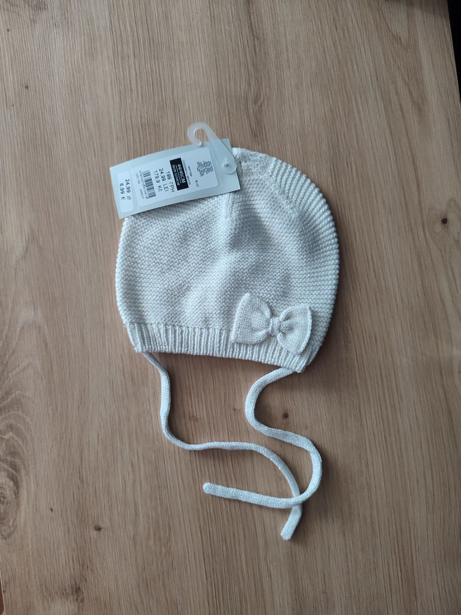 Nowa czapka z kokardką 44/46cm
