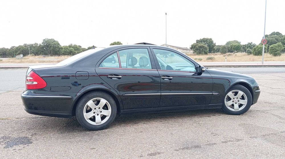Mercedes-Benz E 220 CDI