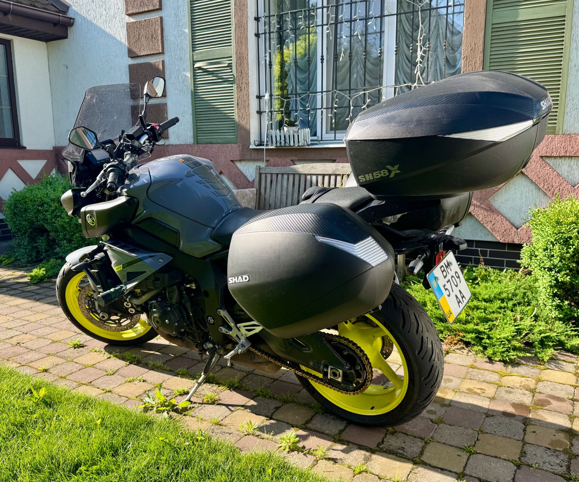 Продам Yamaha MT-10 2016 - Ідеальний стан, один власник!
