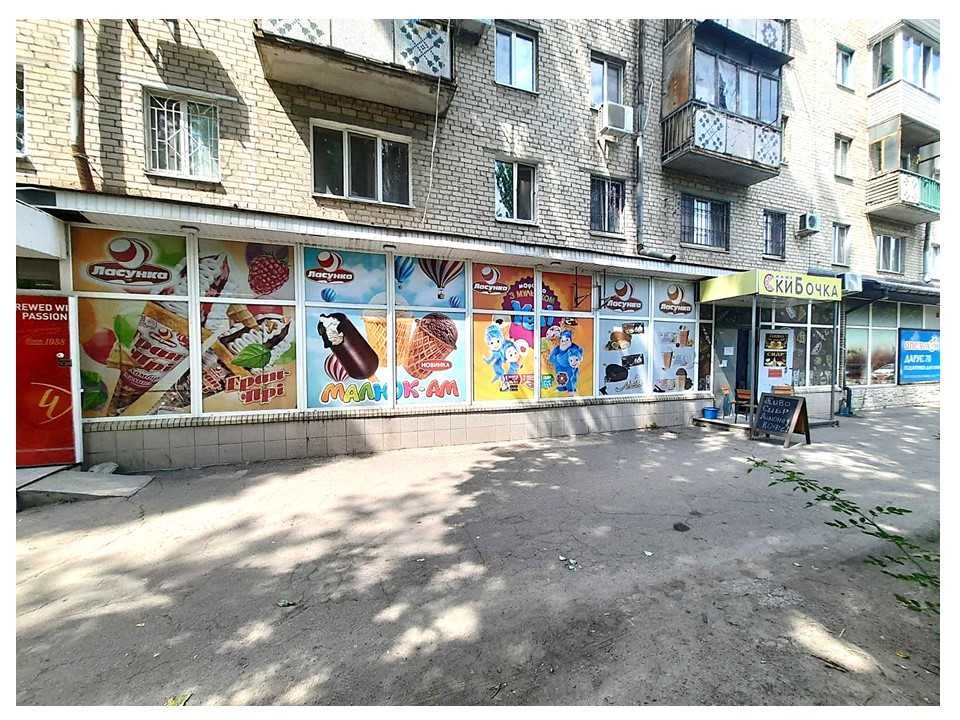 Оренда 65 м.кв. в складі торгівельного комплексу вул. Дніпровське Шосе