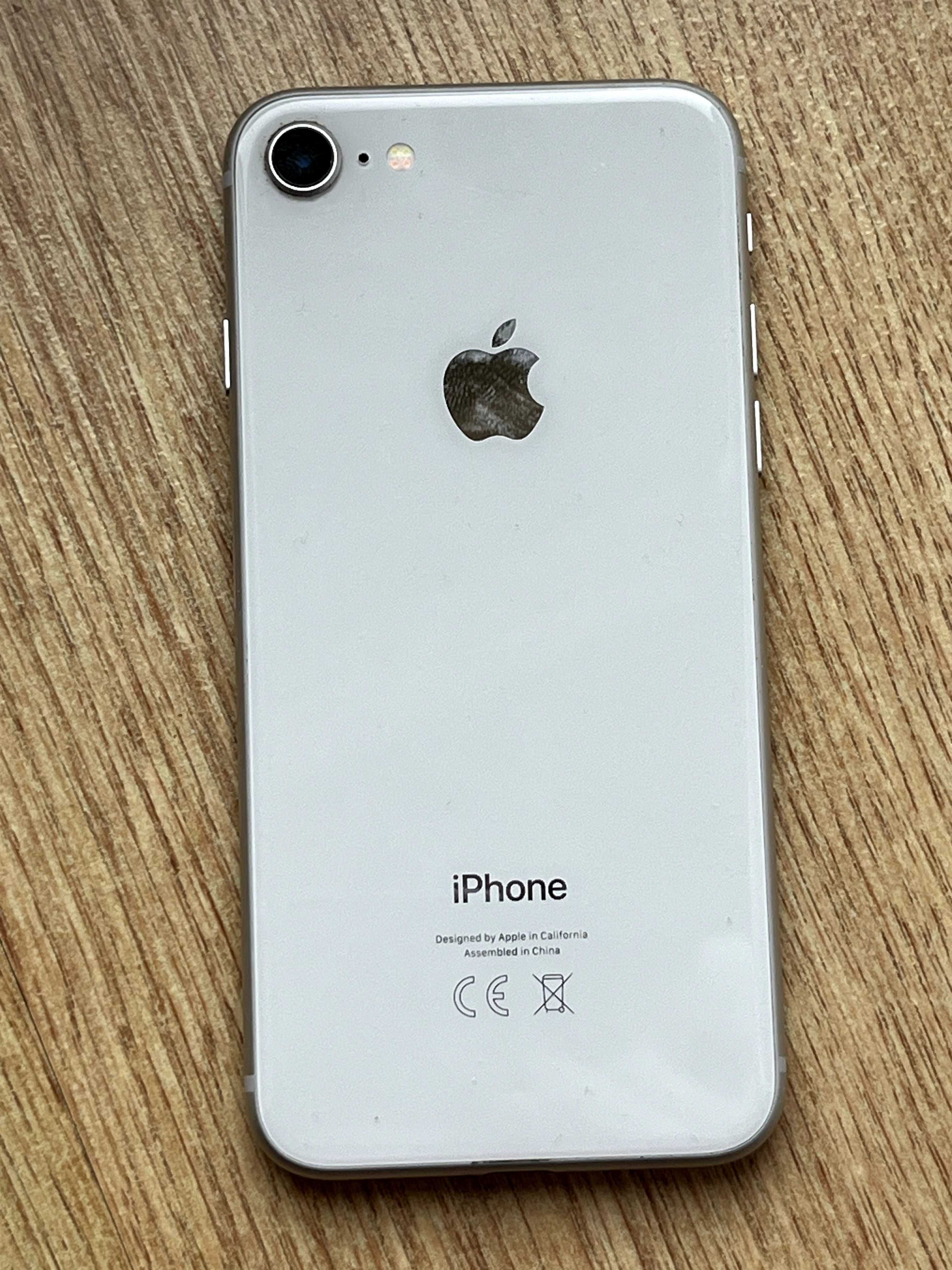 iPhone 8 biały 64GB kondycja baterii 89%