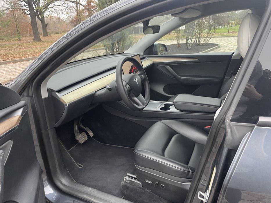 Tesla Y 2023, 38 тис пробіг