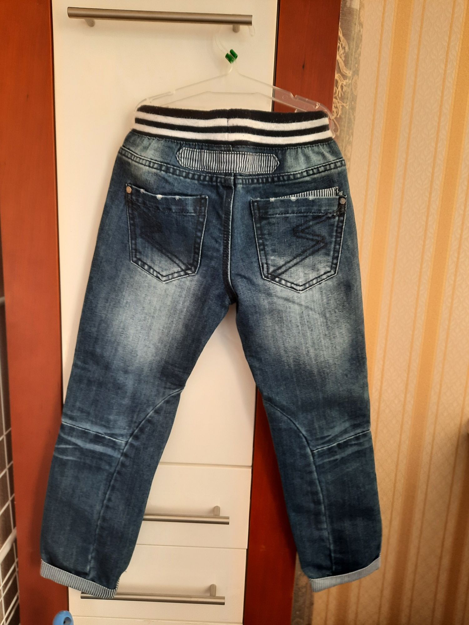 Крутые, брендовые джинсы  kiki&koko, р.122-128
