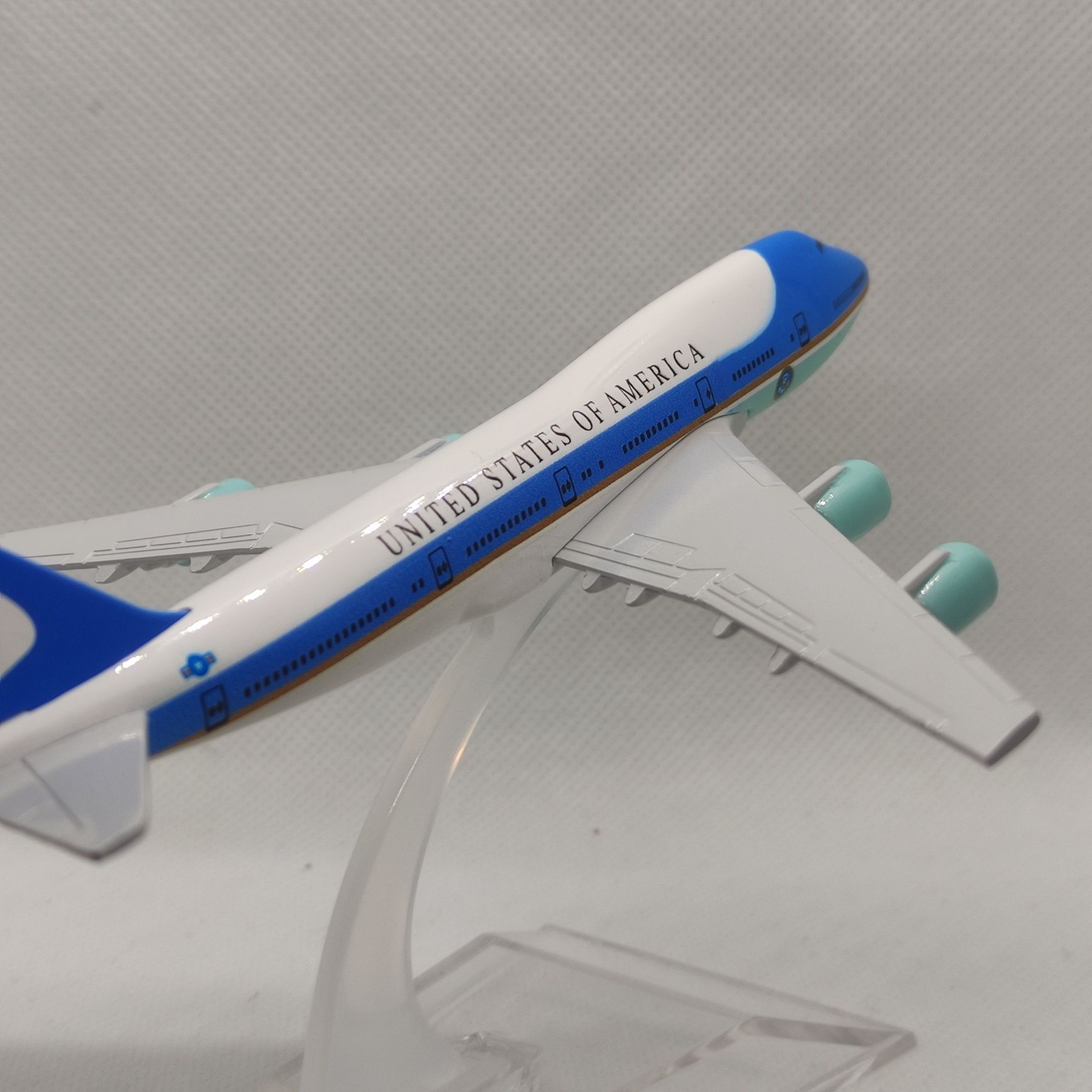 Модель літака Боинг 747