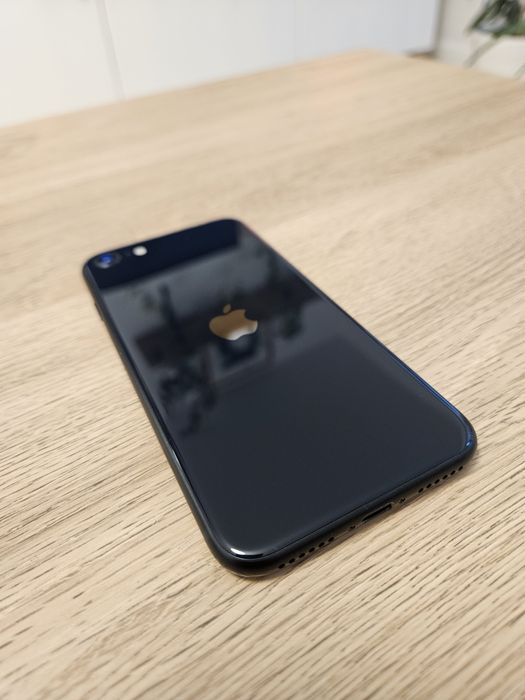 Iphone SE3 (2022) 64 Gb - 89% Baterii