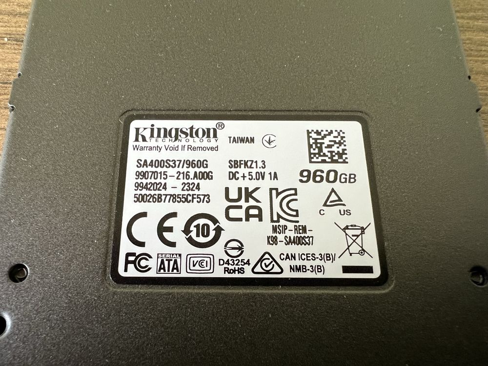SSD Kingston 1TB (960gb). Идеал, почти не использовался.