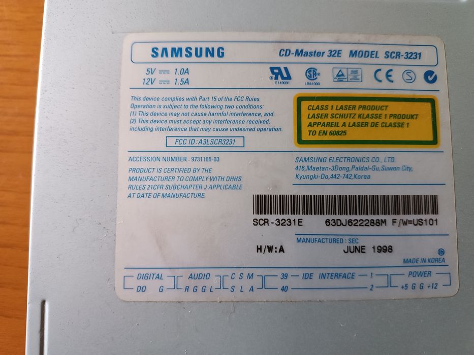 Leitor de CD Samsung SCR-3231
 SCR-3231 (CD-Master 32E)