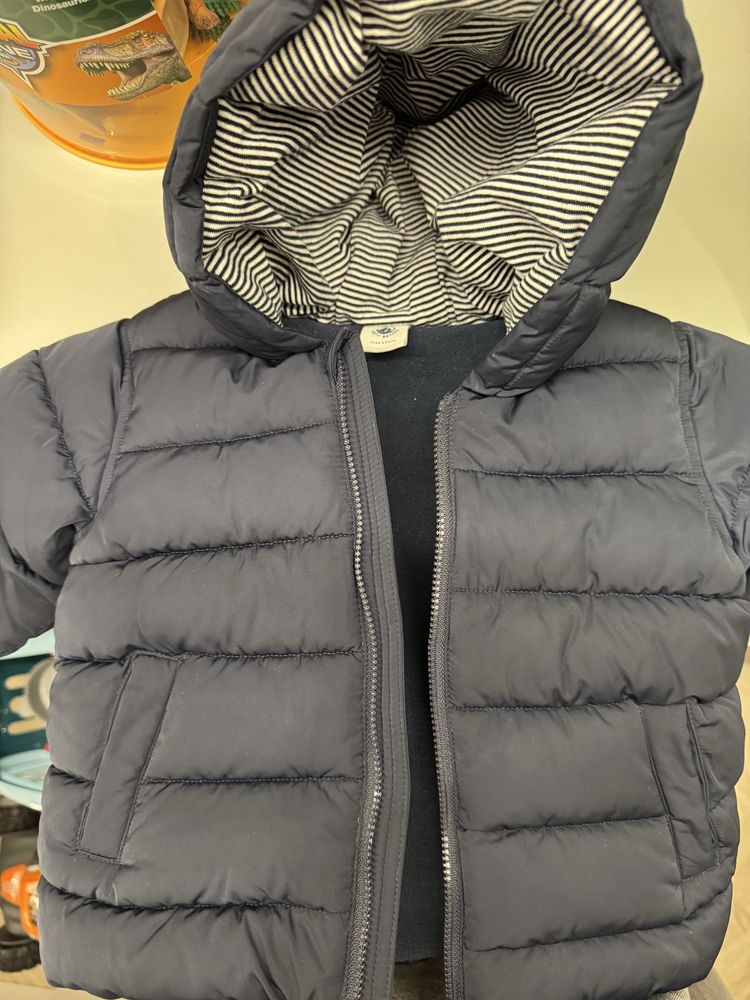Kurteczka zimowa, granatowa francuskiej marki PETIT BATEAU, 12m/74 cm