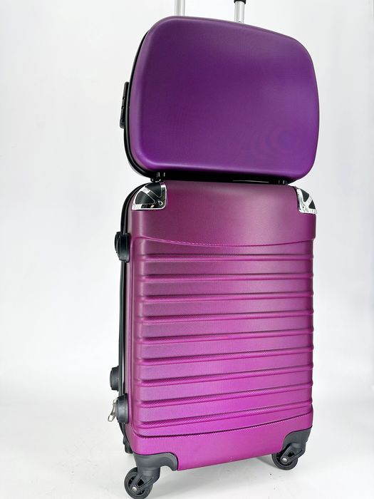 Nowy zestaw walizek podróżnych  -wysyłka Olx